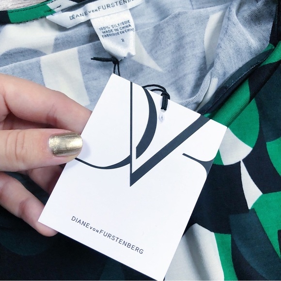 Diane Von Furstenberg • Helga dress black green silk knit sheath geometric print - Picture 5 of 12